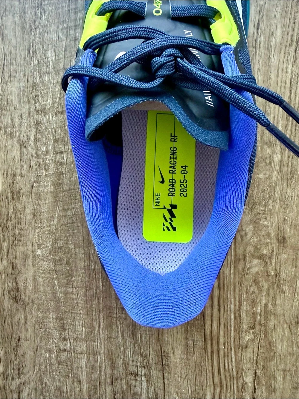NEW Nike Air Zoom Rival Fly 4 Obsidian Persian Violet FV6040-401 Women’s 9.5